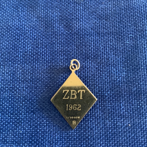 ZBT Sorority 10k Gold Charm!! - Picture 2 of 2